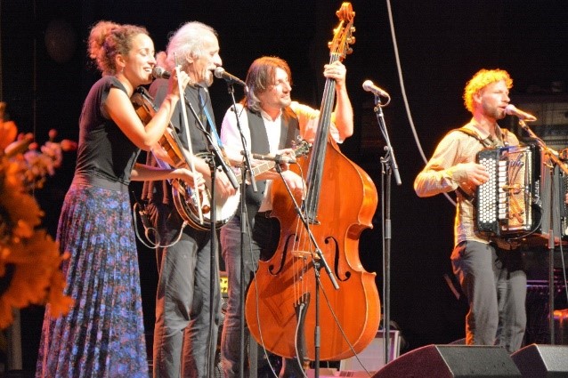 Irish-Folk-Musikklänge der Band SanySaidap Irish-Folk-Musikklänge der Band SanySaidap